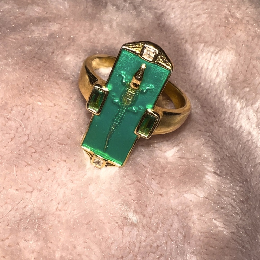 Unique Little Rooms Alligator Ring Size 8